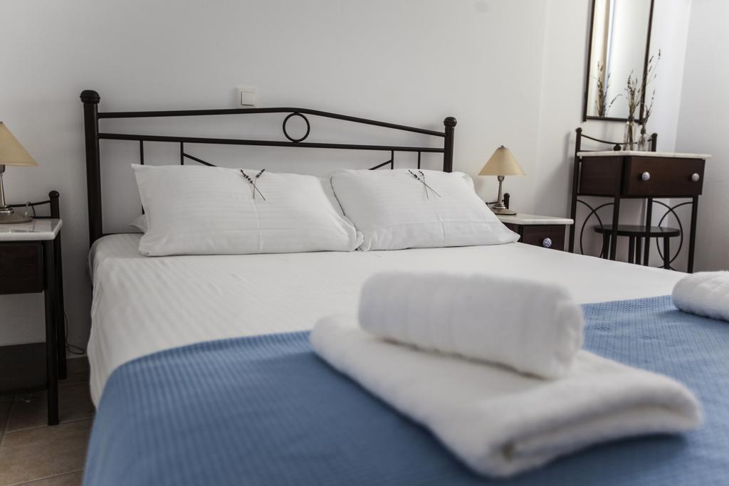 Astarti Apartments Livadi  Oda fotoğraf